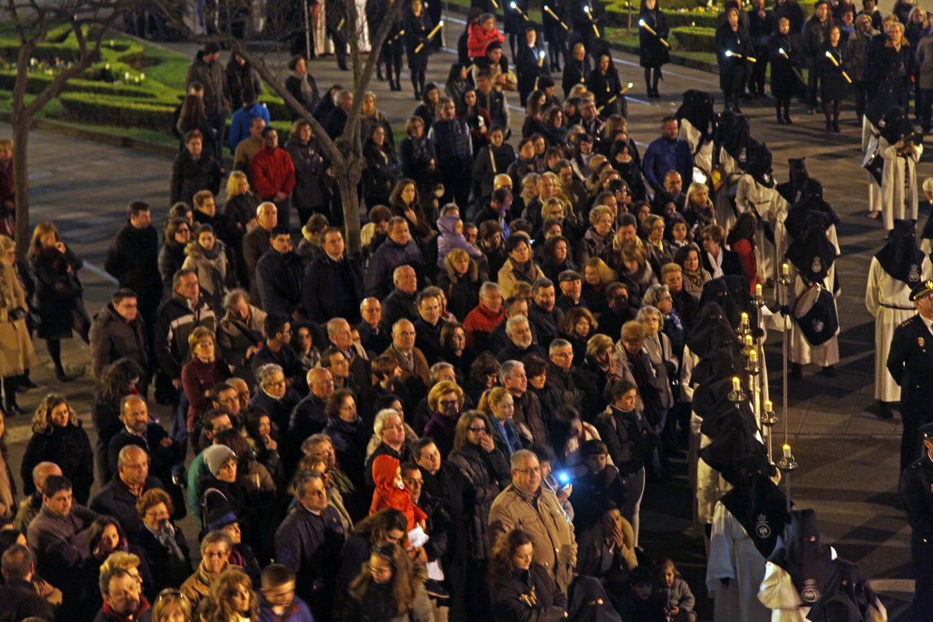 Multitudinaria procesiónde la Resurrección