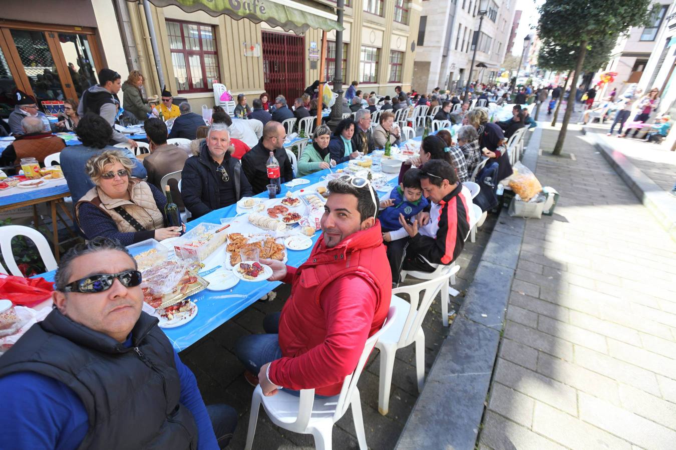 ¿Estuviste en la Comida en la Calle de Avilés? ¡Búscate! - 2