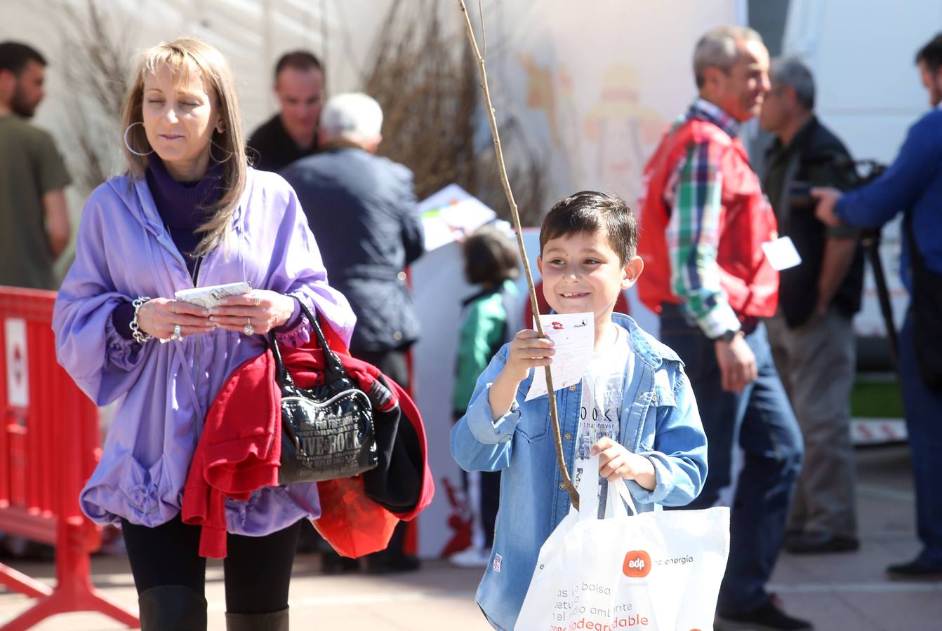 Los niños de Oviedo se comprometen a plantar cerezos