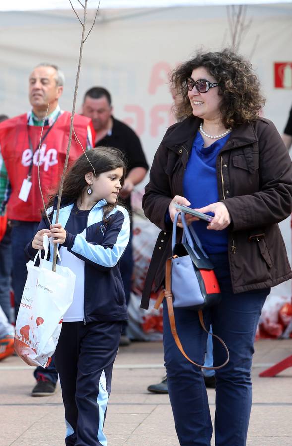Los niños de Oviedo se comprometen a plantar cerezos