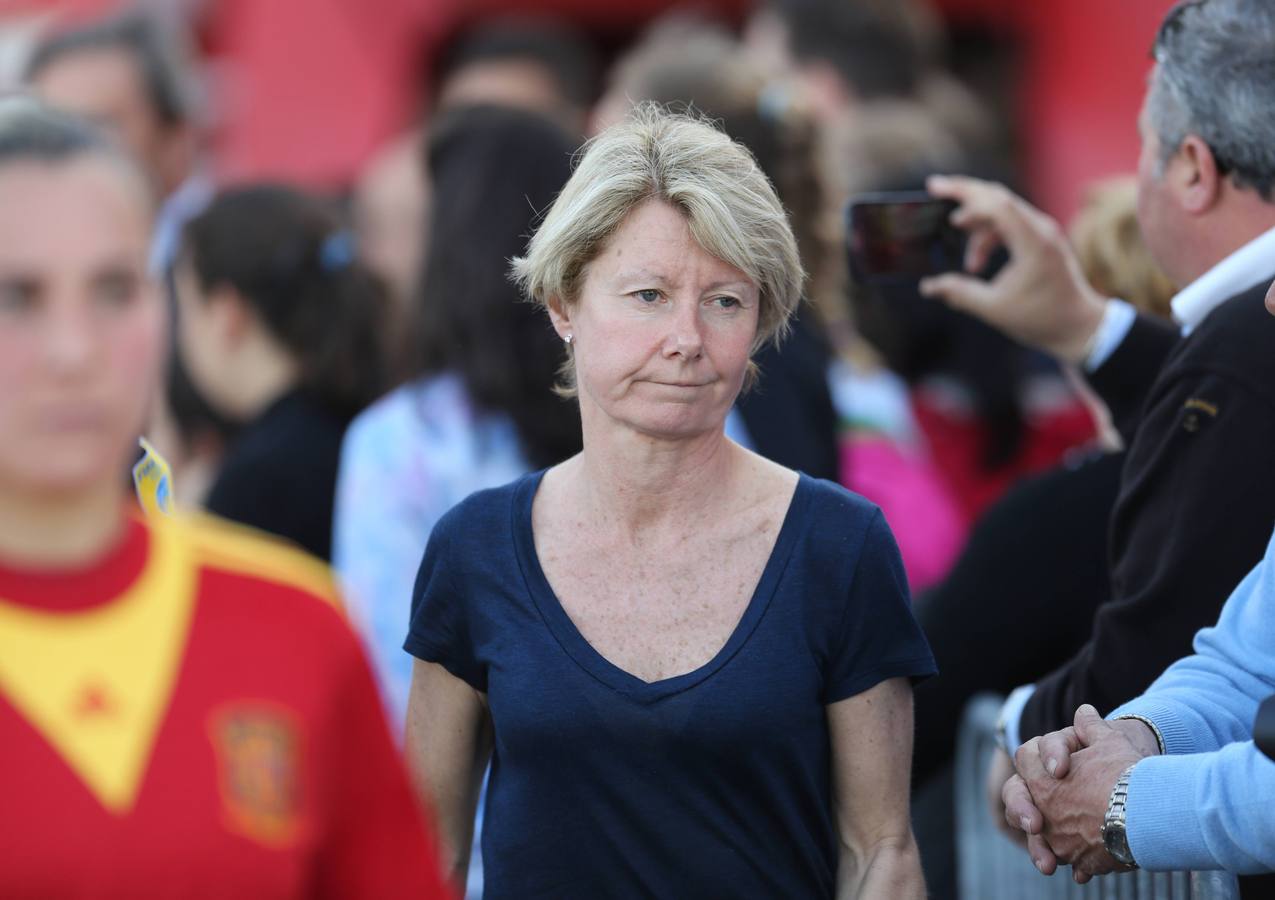 Las chicas de La Roja ganan en Gijón