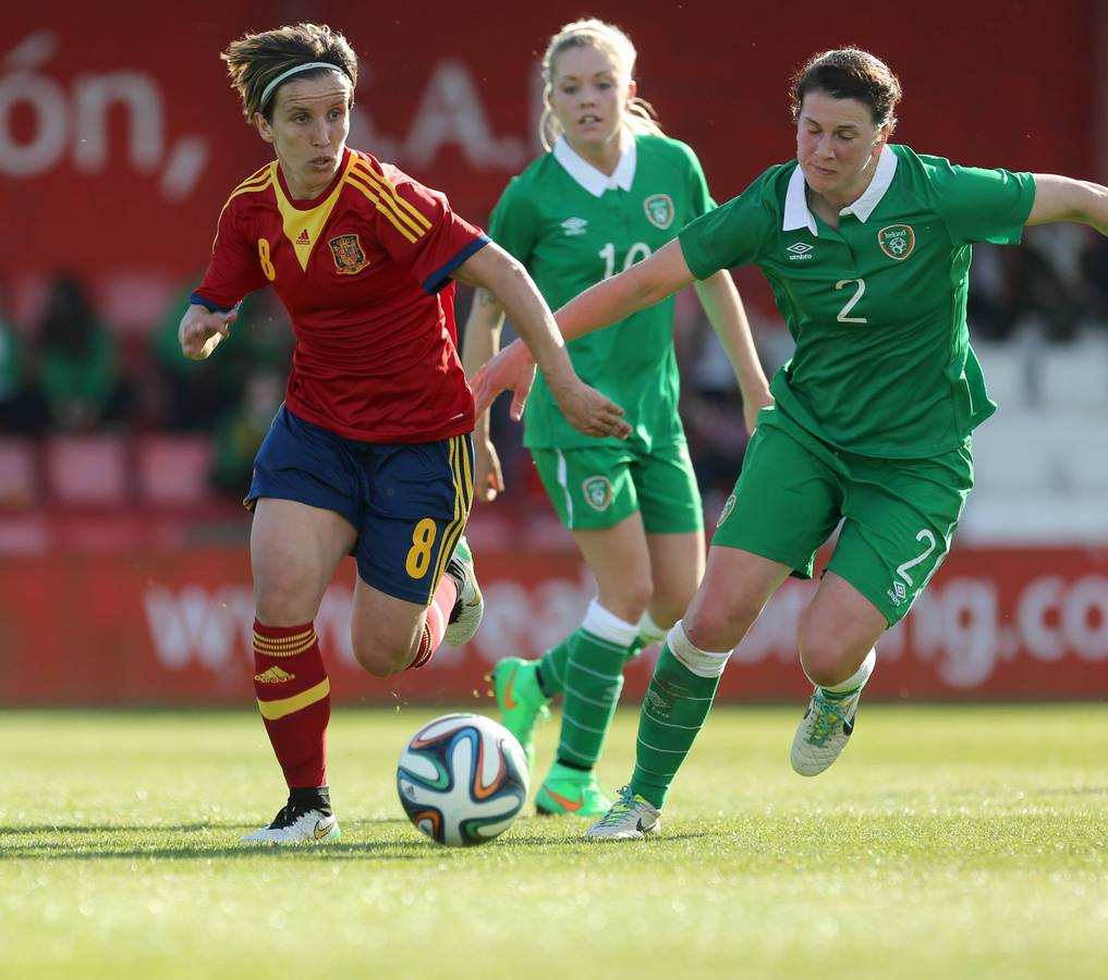 Las chicas de La Roja ganan en Gijón