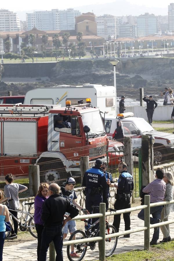 Rescatan el cadáver de un hombre en Gijón