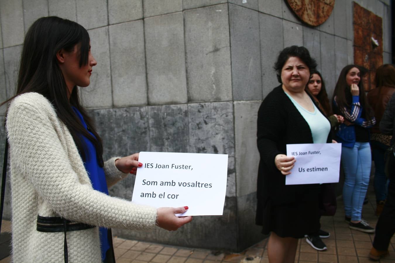 La comunidad educativa asturiana, con el instituto Joan Fuster