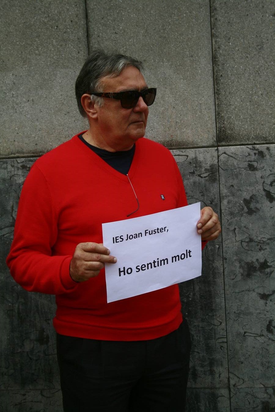 La comunidad educativa asturiana, con el instituto Joan Fuster