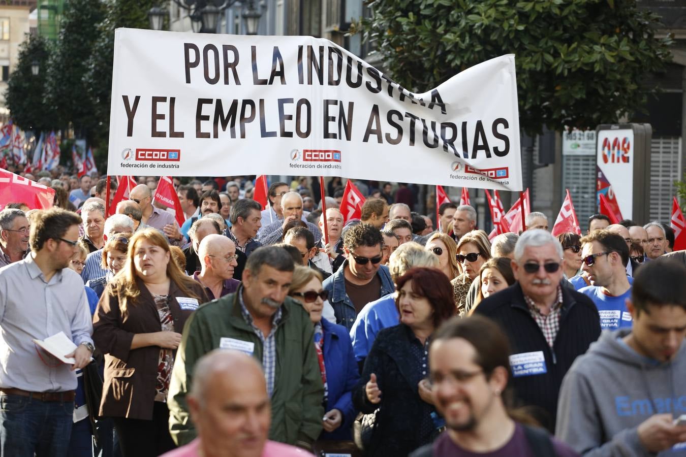 Manifestación en Oviedo por los despedidos de Santa Bárbara