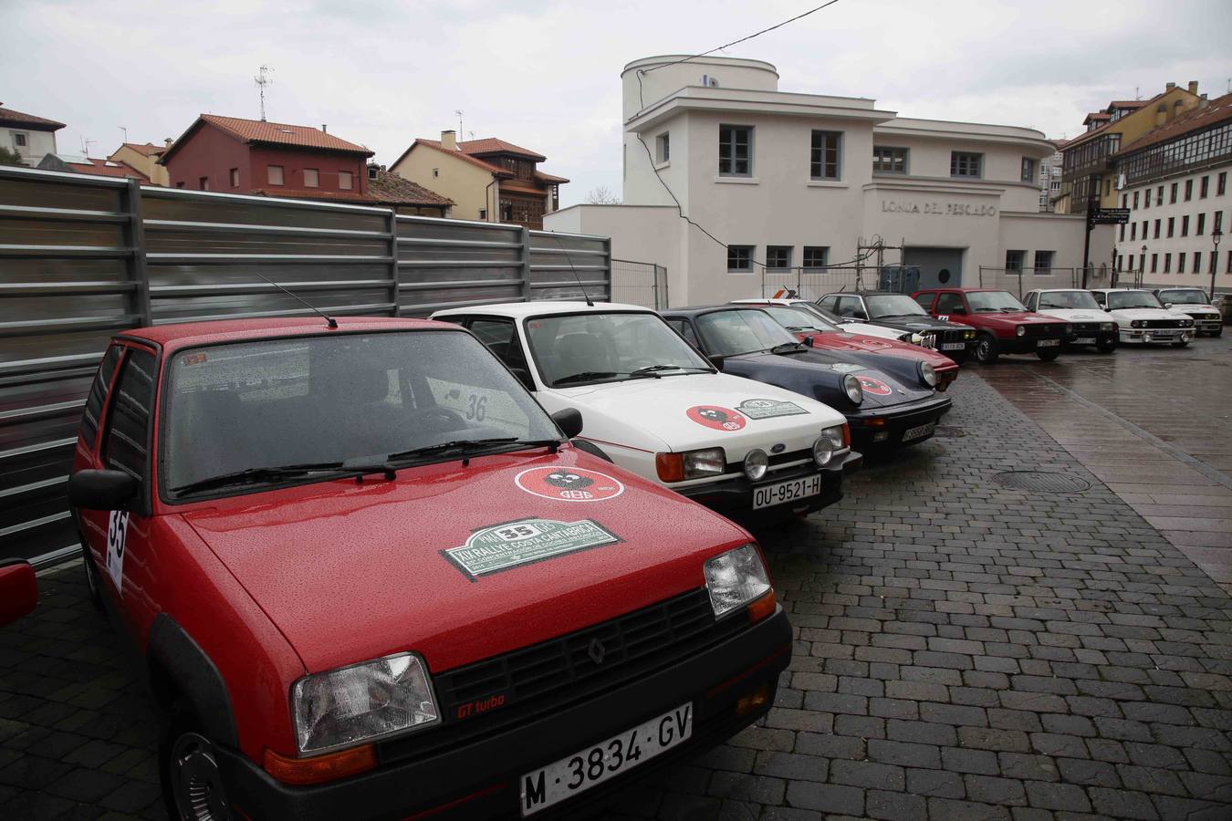 Concentración de coches clásicos en el Oriente asturiano