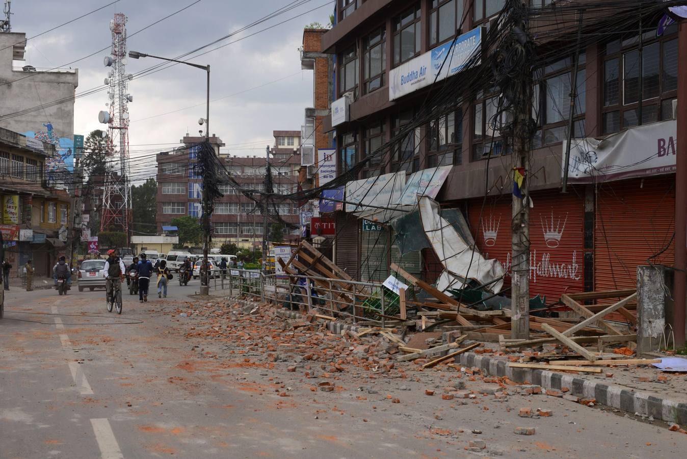 Pánico y dolor en Nepal tras un terremoto de 7,9 grados