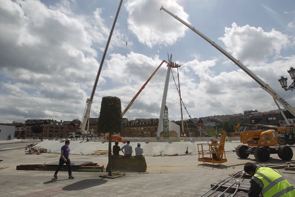 Así se levanta la pasarela de La Florida