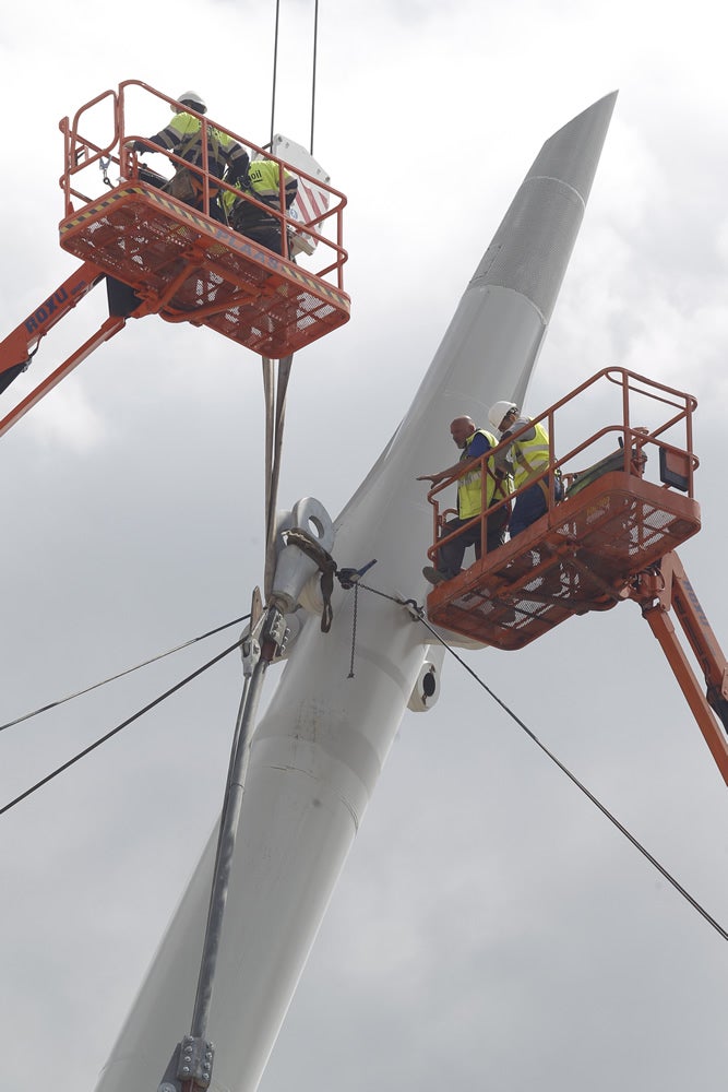 Así se levanta la pasarela de La Florida