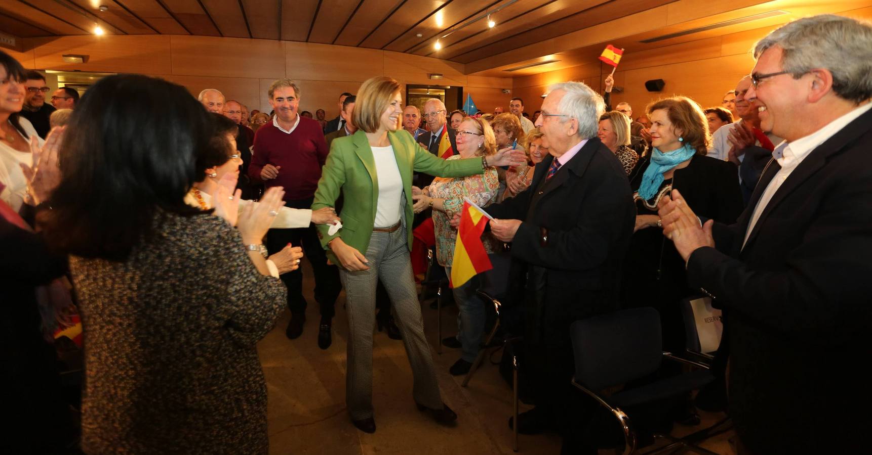 Cospedal participa en un mitin del PP en Avilés