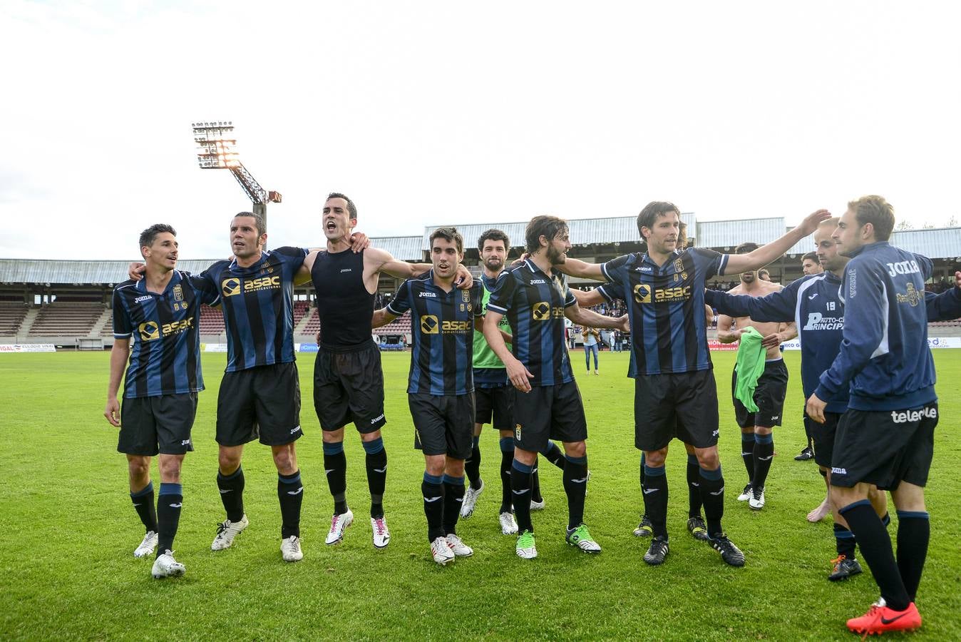 Las mejores imágenes del Compostela 1 - 1 Real Oviedo