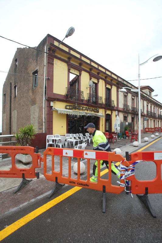 Así quedó el edificio del Bar Correcaminos, en Perán (Carreño), tras el incendio