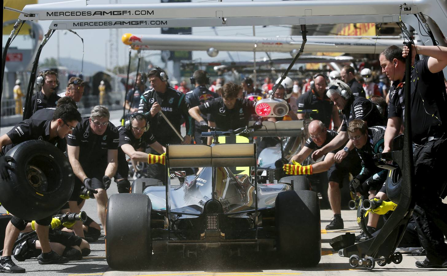 Las mejores imágenes de los entrenamientos libres de Fórmula-1 del Gran Premio de España