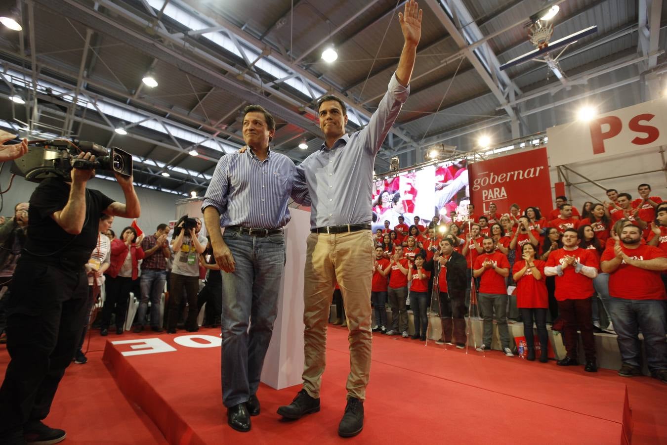 Pedro Sánchez da su respaldo a los candidatos asturianos