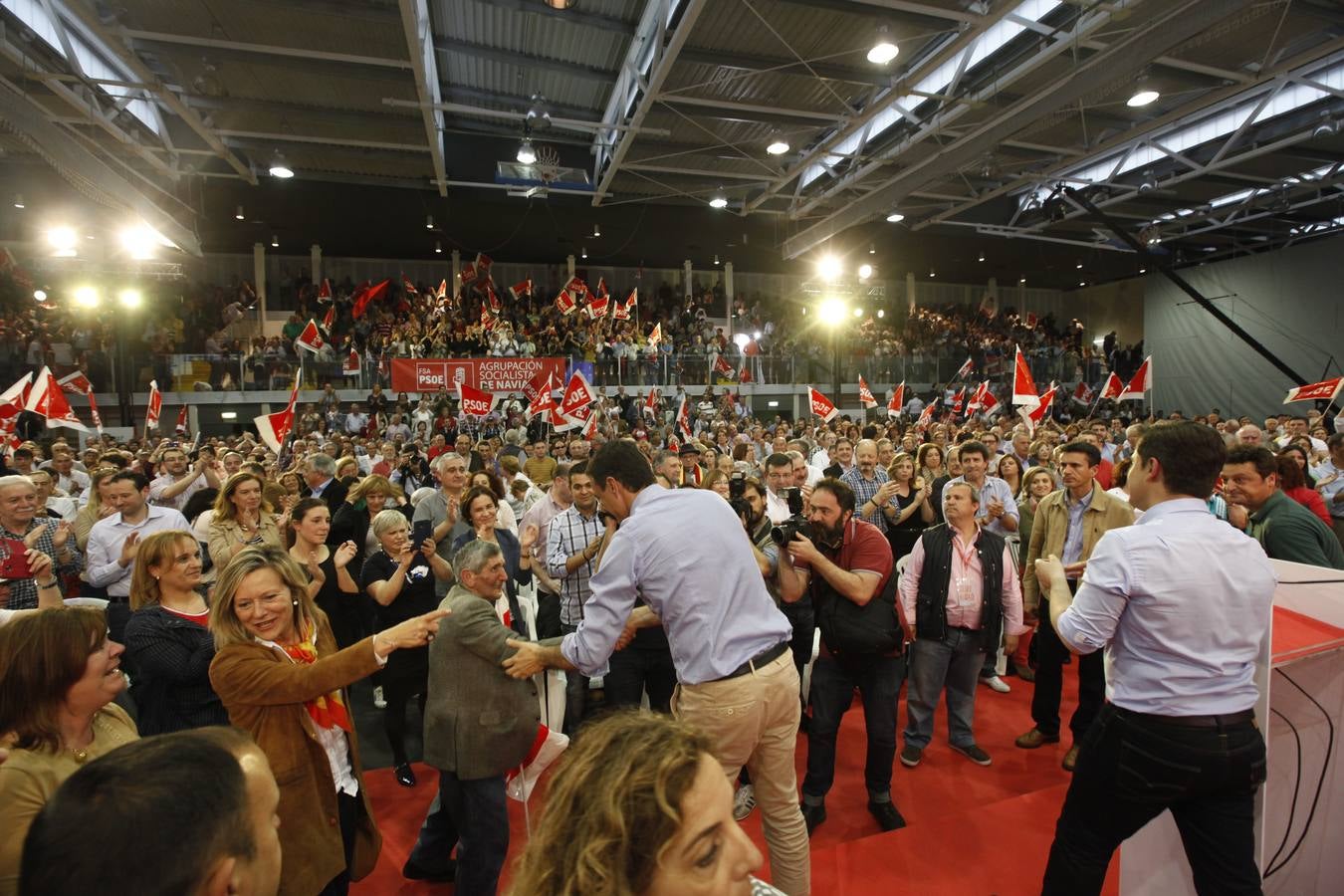 Pedro Sánchez da su respaldo a los candidatos asturianos