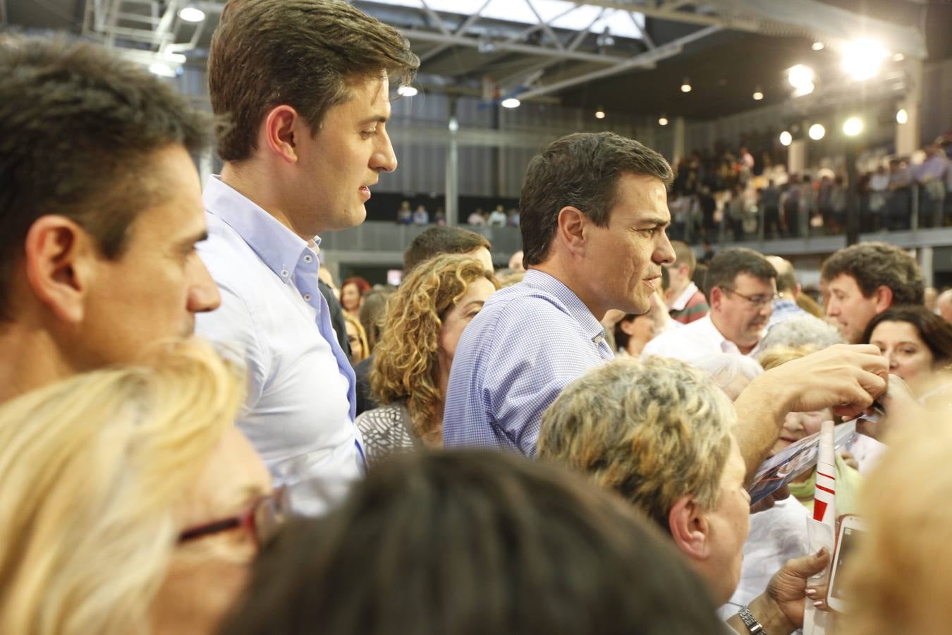 Pedro Sánchez da su respaldo a los candidatos asturianos