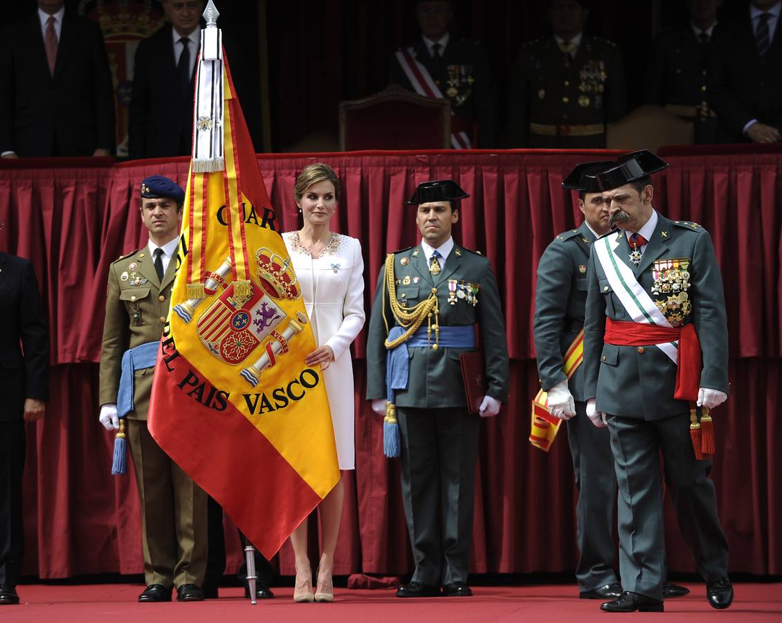 La Reina preside un homenaje a la Guardia Civil en Vitoria