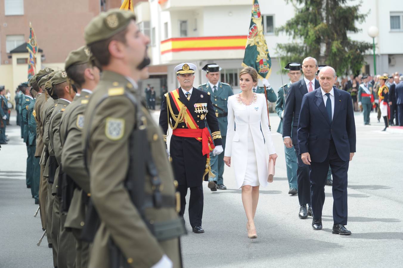 La Reina preside un homenaje a la Guardia Civil en Vitoria