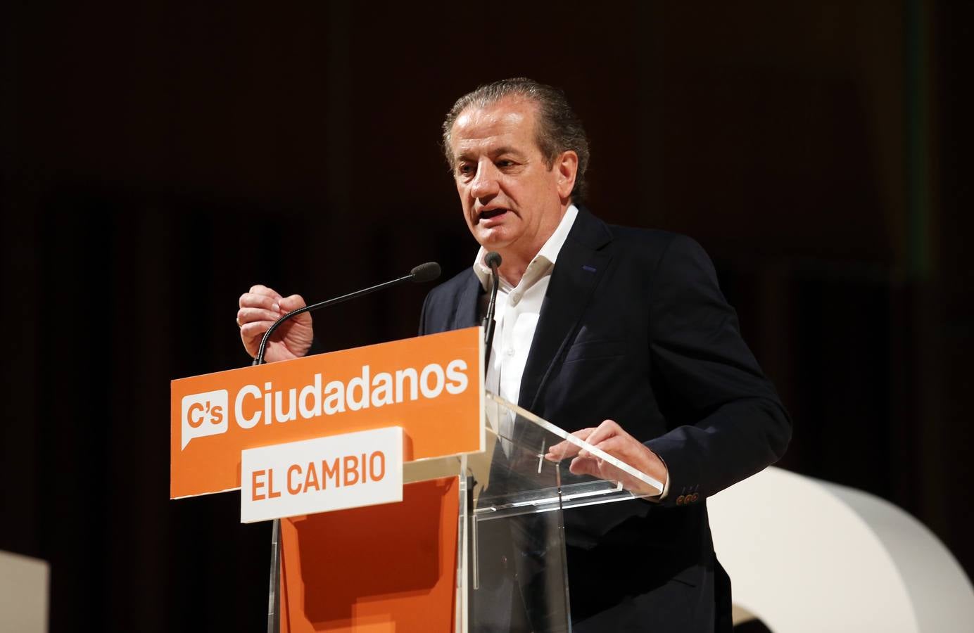 El mitin en Oviedo de Albert Rivera, líder de Ciudadanos, en imágenes