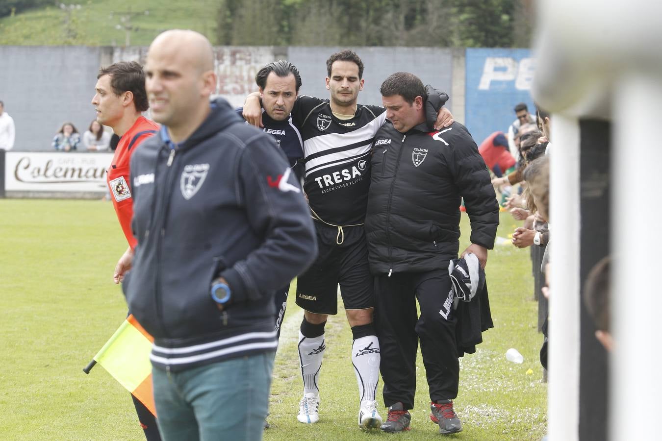 La alegría del Lealtad tras lograr la permanencia