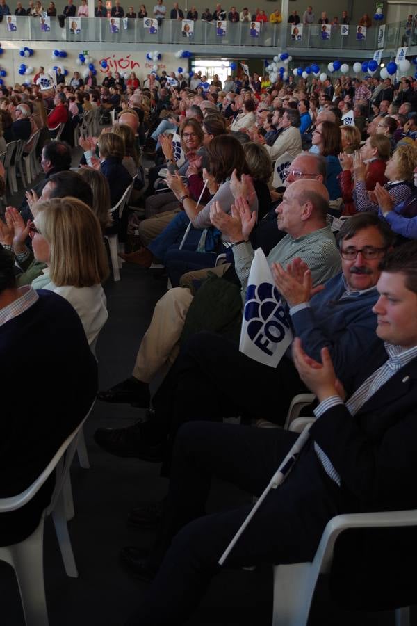 Más de un millar de personas en el mitin central de Foro en Gijón