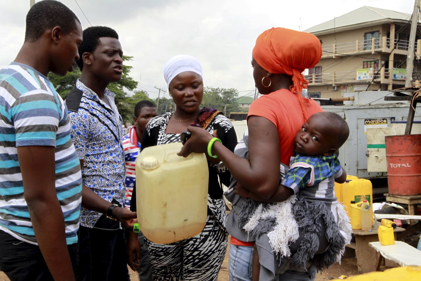 Caos en Nigeria por la falta de gasolina