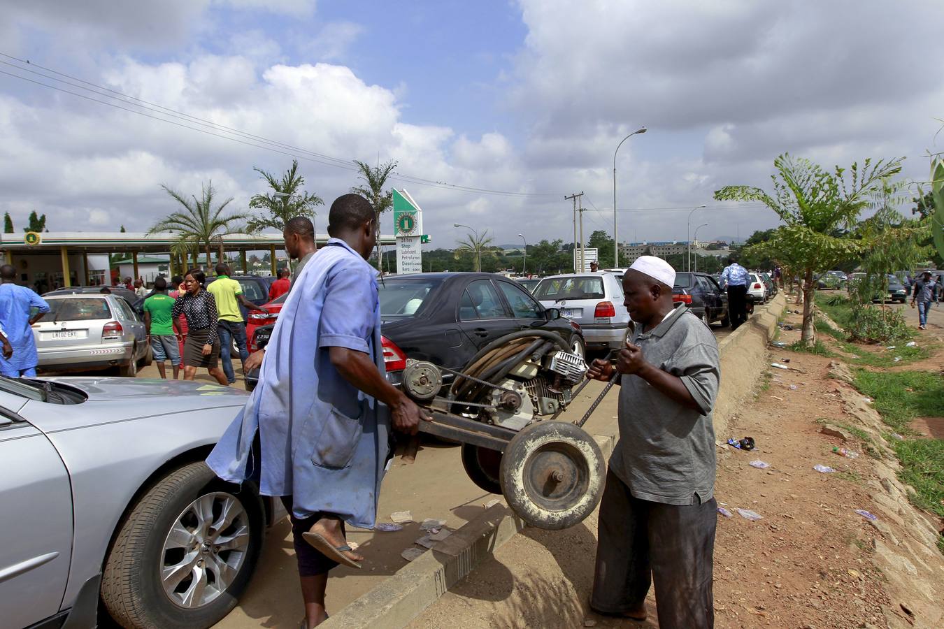 Caos en Nigeria por la falta de gasolina