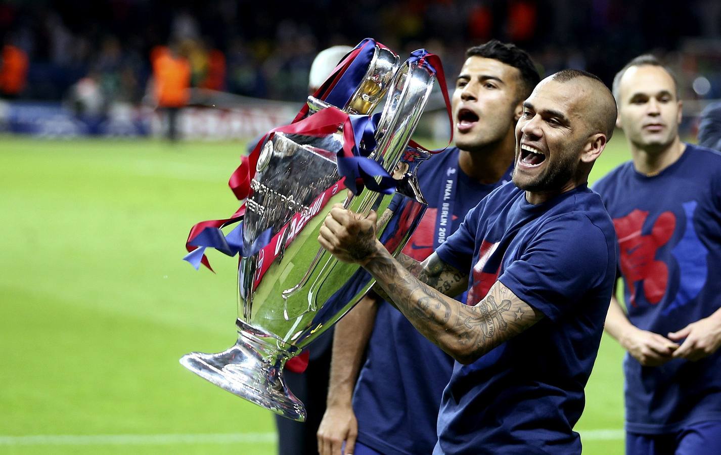 Los jugadores del Barça celebran la &#039;Champions&#039;