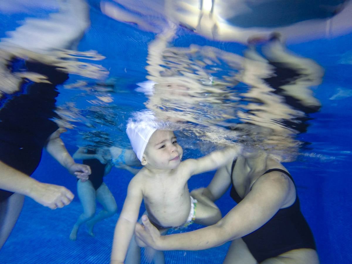 De la cuna a la piscina