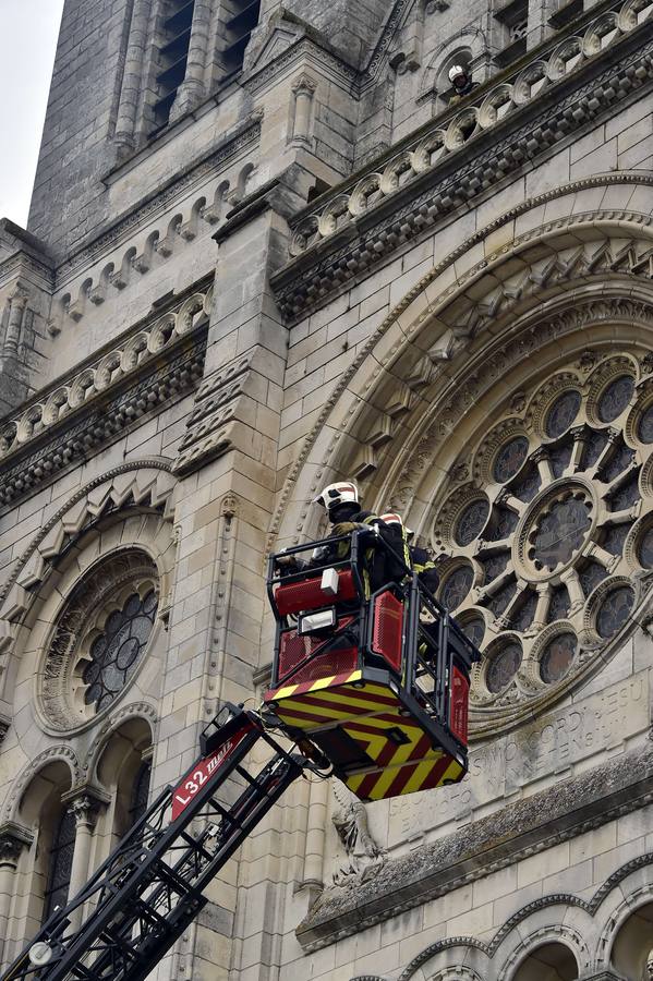 Un incendio destruyó en Nantes parte de una basílica del siglo XIX