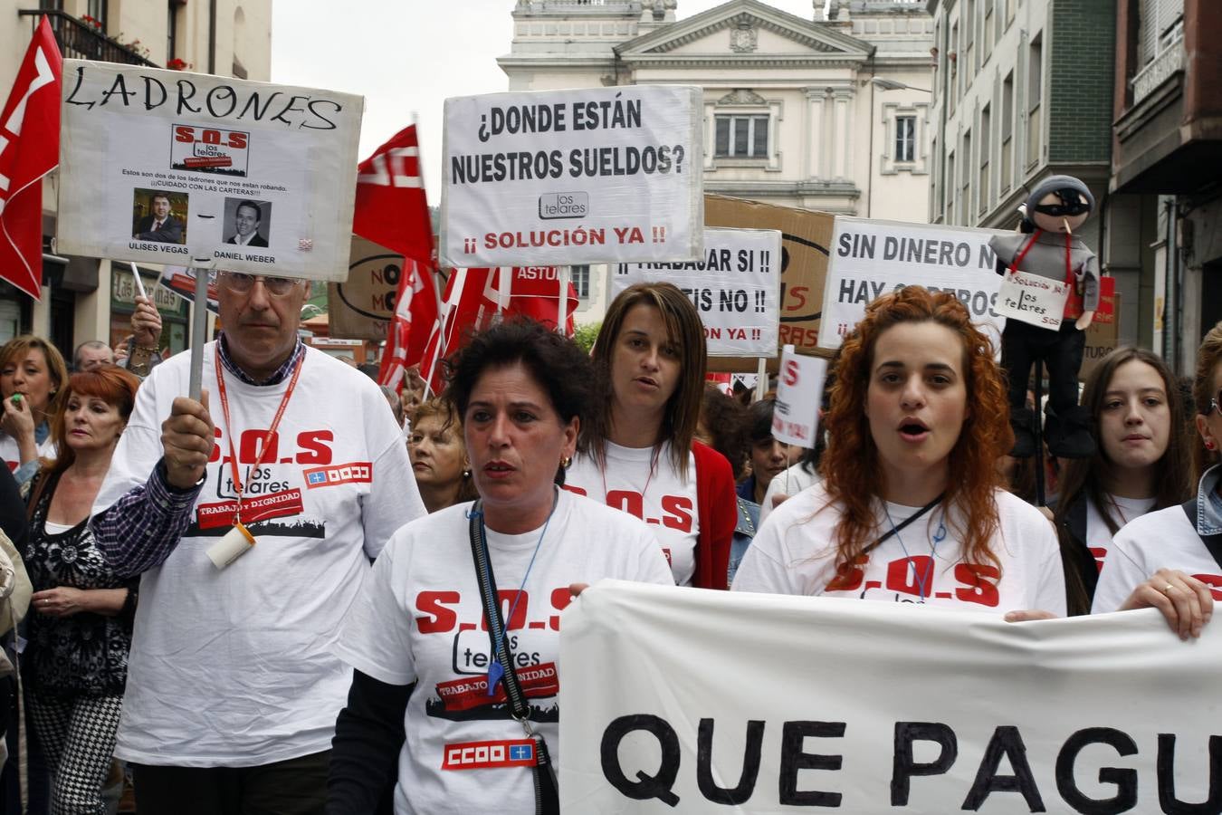 La plantilla de Los Telares se manifiesta en Mieres
