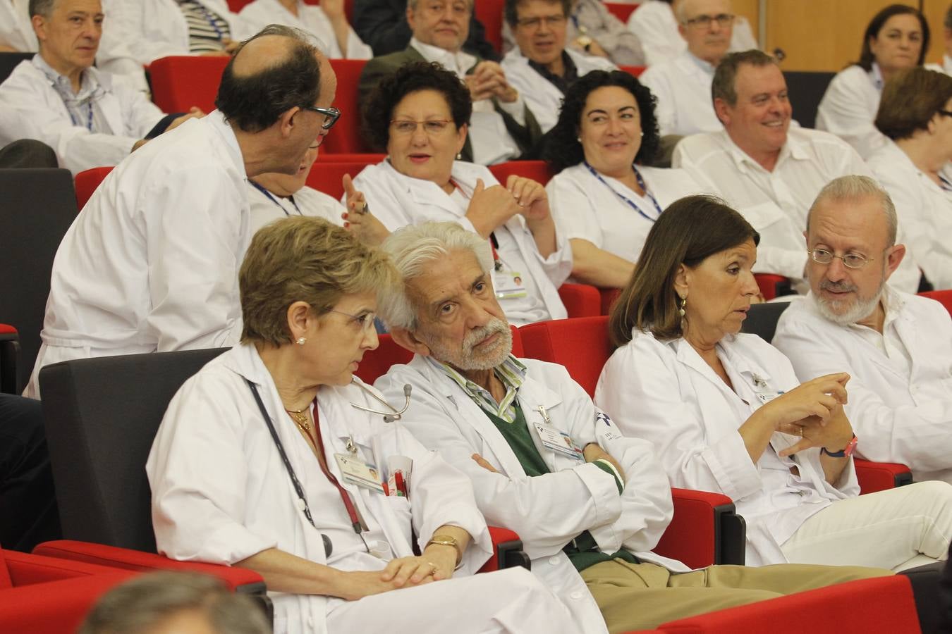 Aniversario del HUCA con protestas