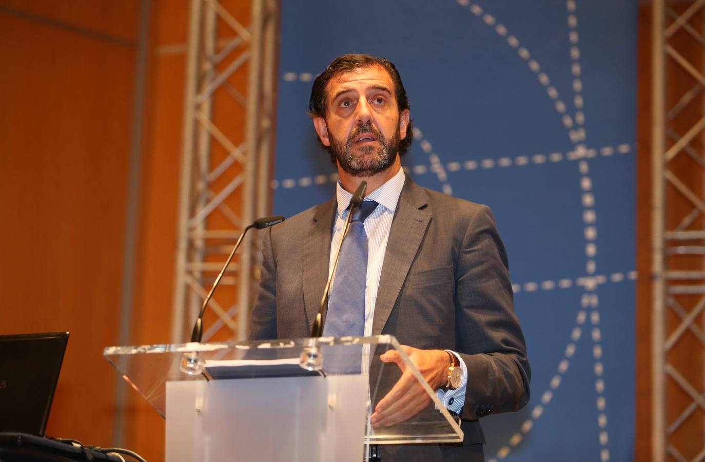 Fade analiza sus retos de futuro