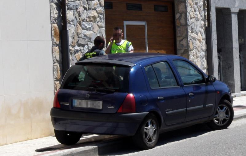 Detienen en Bimenes a una banda que iba a atracar una sucursal bancaria