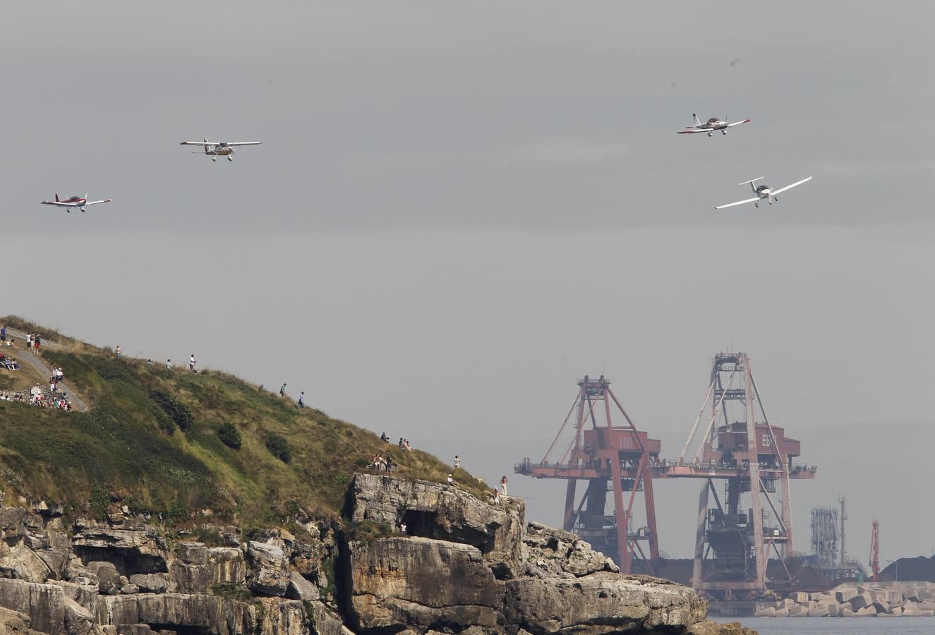 El Festival Aéreo rugió en los cielos de Gijón (I)