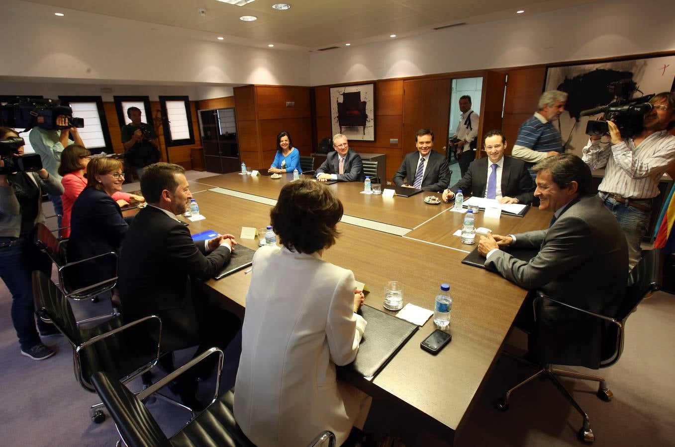 Primer Consejo de Gobierno del nuevo Ejecutivo.