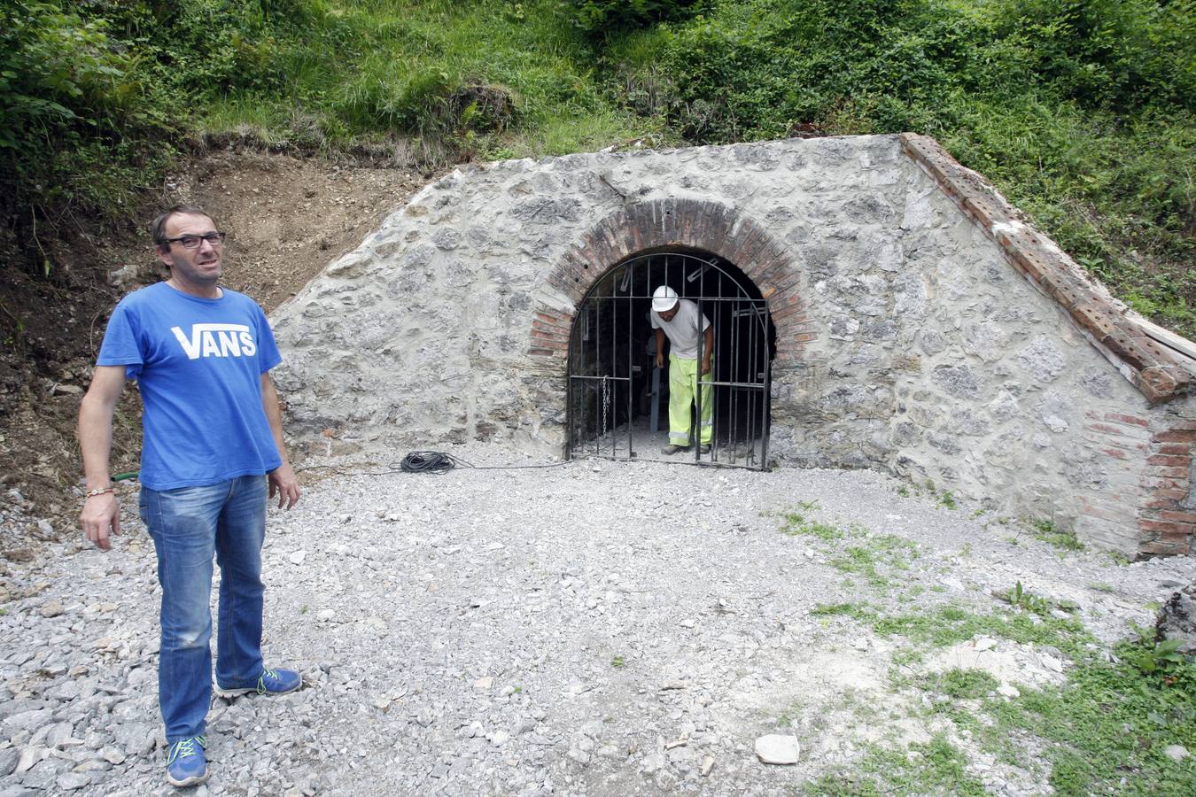 Riosa construye un mirador sobre las antiguas tolvas de las minas de Texeo