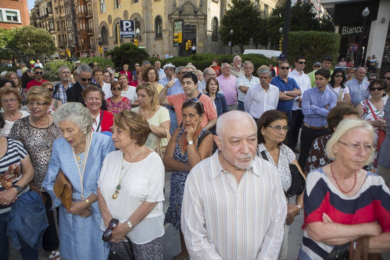 Ofrenda floral a Jovellanos en Gijón