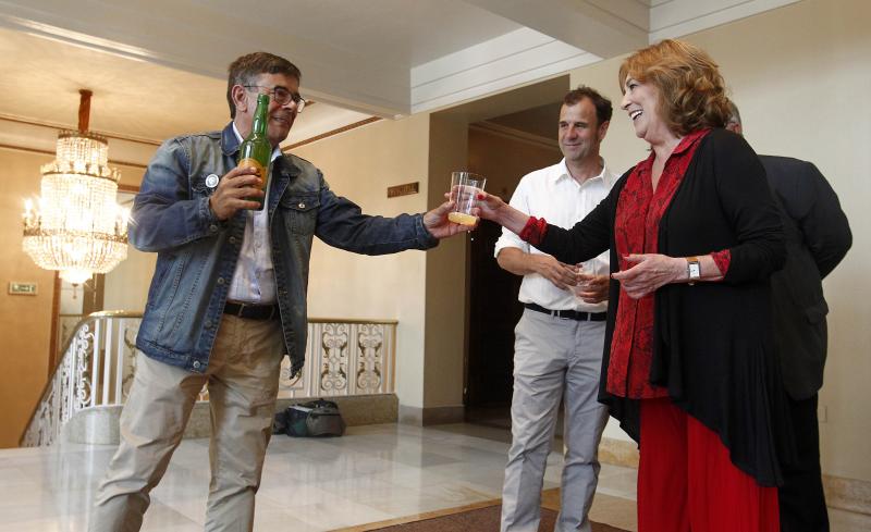 Carmen Maura y Dani Rovira ruedan en Oviedo &#039;El futuro ya no es lo que era&#039;