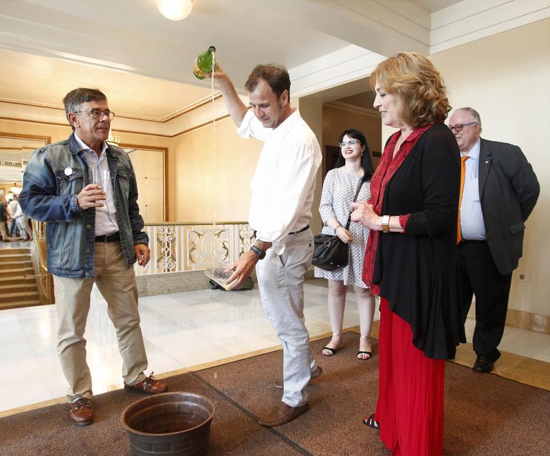 Carmen Maura y Dani Rovira ruedan en Oviedo &#039;El futuro ya no es lo que era&#039;