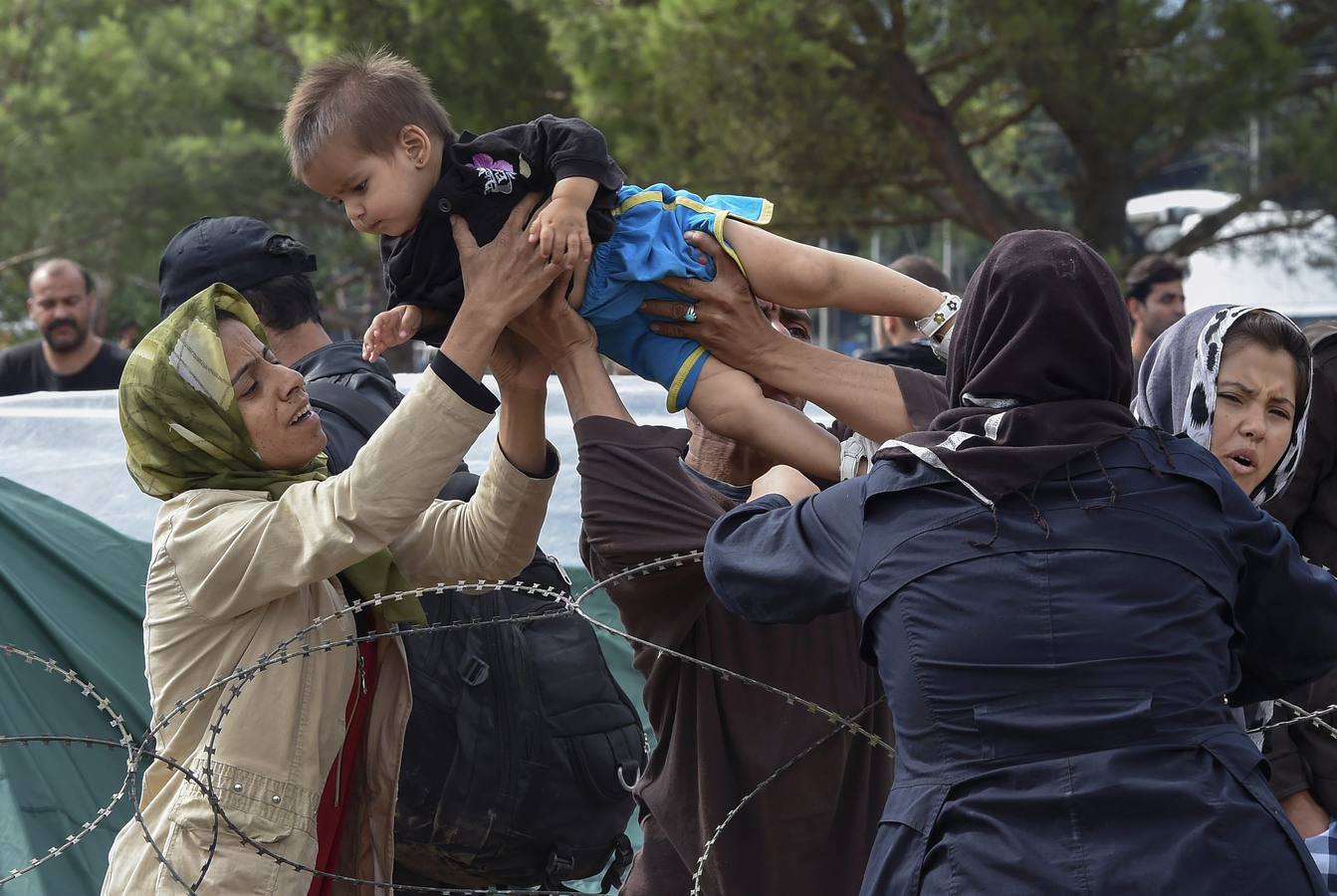 Catástrofe humanitaria en la frontera entre Grecia y Macedonia