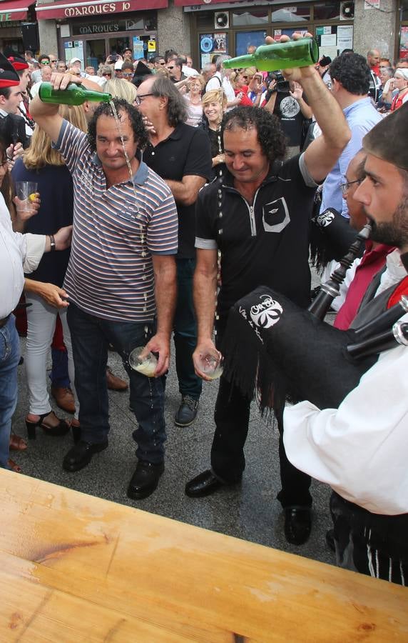 La Fiesta de la Sidra Natural de Gijón cierra entre multitudes