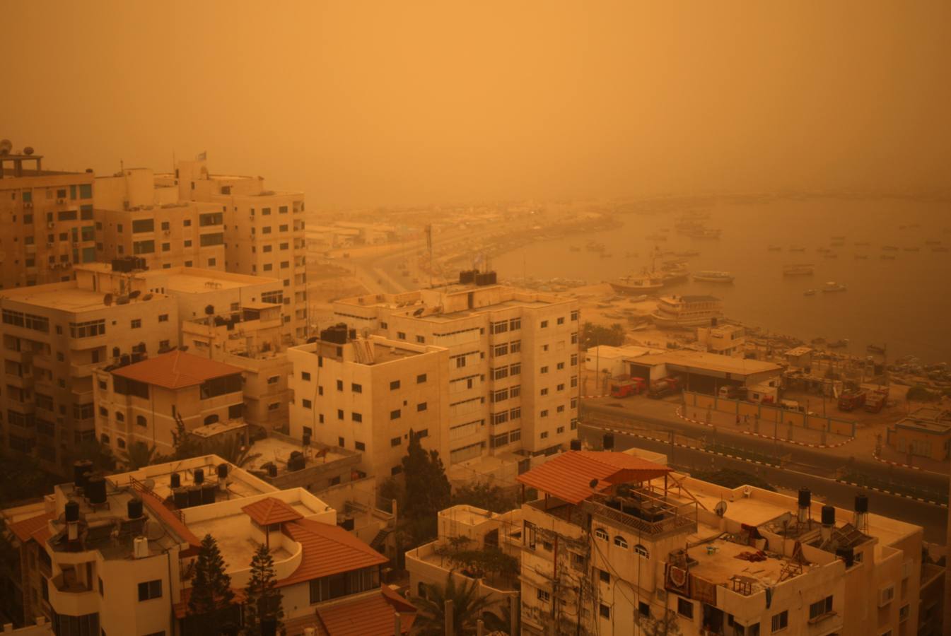 Una tormenta de arena asola Gaza