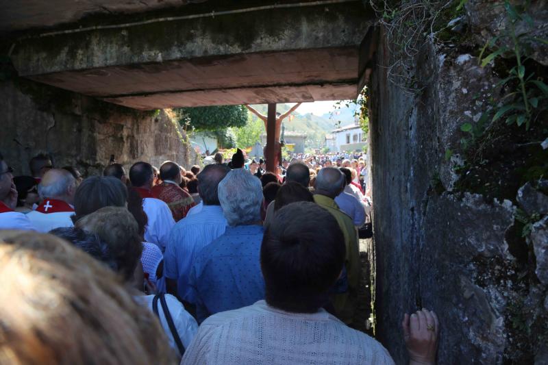 Procesión del Cristo en Nueva de Llanes