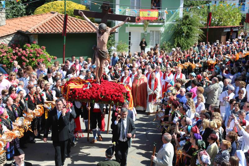 Procesión del Cristo en Nueva de Llanes