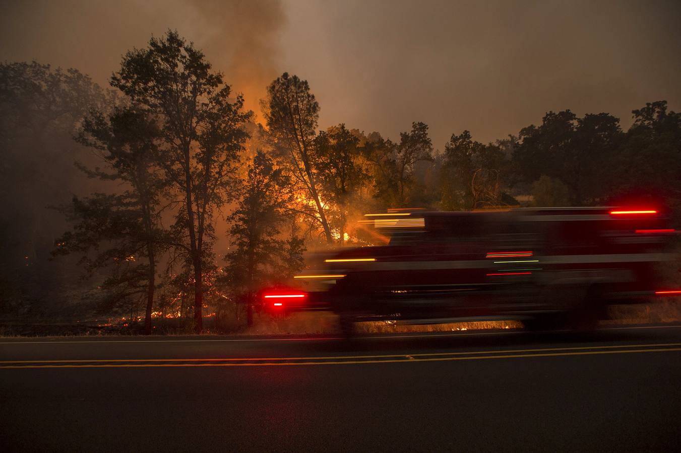 Cientos de casas de California arrasadas por un incendio