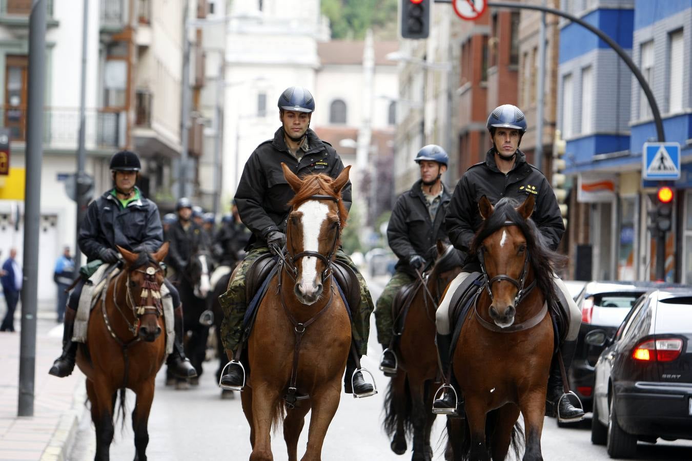 La Guardia Real Española, de maniobras en Asturias