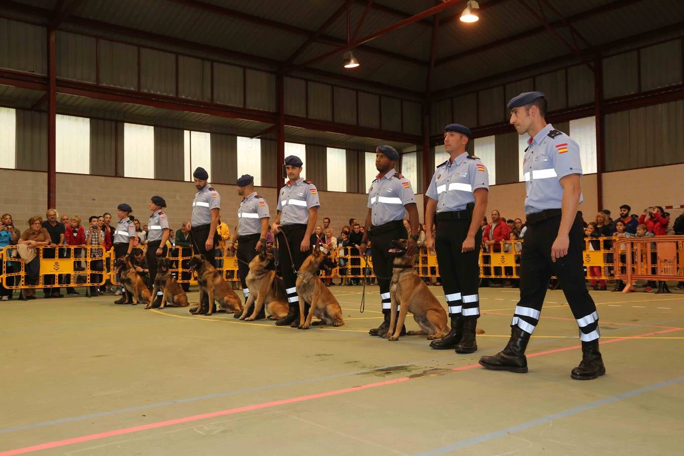 La Guardia Real Española, de maniobras en Asturias