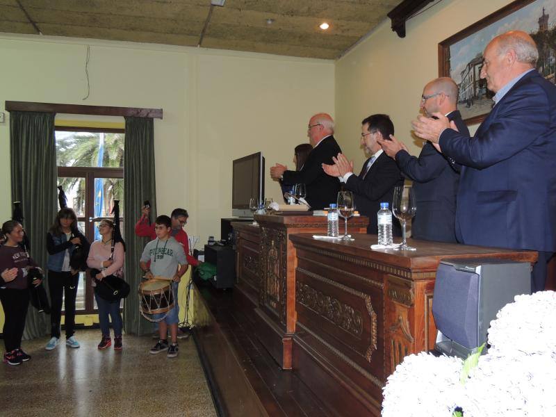 El Instituto de Secundaria de Tapia de Casariego dio hoy comienzo al nuevo curso con la presencia del consejero de Educación, Genaro Alonso.